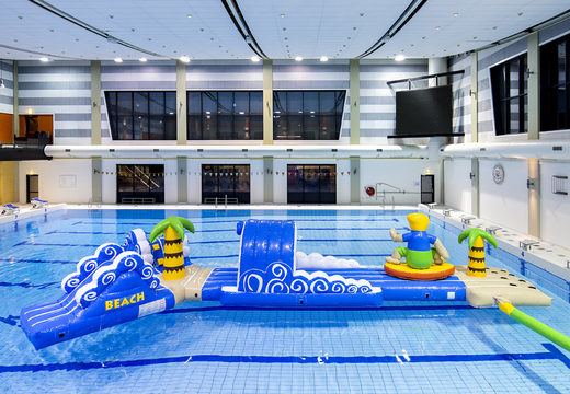 Get an airtight inflatable obstacle course in a surfer theme in a unique design with funny 3D objects and no less than 2 slides for both young and old. Order inflatable obstacle courses online now at JB Inflatables UK