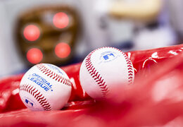 Order inflatable IPS game with interactive spots