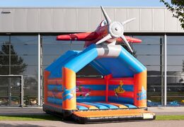 Groot springkussen met dak kopen in thema vliegtuig voor kinderen