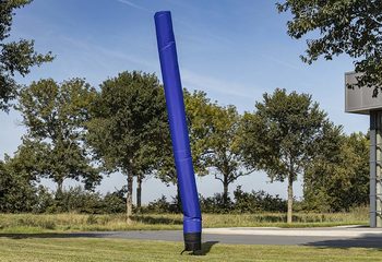 Koop opblaasbare skydancer in 6 of 8 meter in donkerblauw online bij JB Inflatables Nederland. Alle standaard opblaasbare skydancer worden razendsnel geleverd
