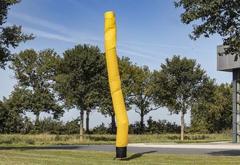 Bestel opblaasbare skydancer in 6 of 8 meter in geel direct online bij JB Inflatables Nederland. Alle standaard opblaasbare airdancers worden razendsnel geleverd