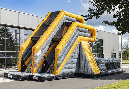 Spectacular Base Jump Pro inflatable attraction of 4 and 6 meters high for both young and old. Buy inflatable attraction now online at JB Inflatables UK