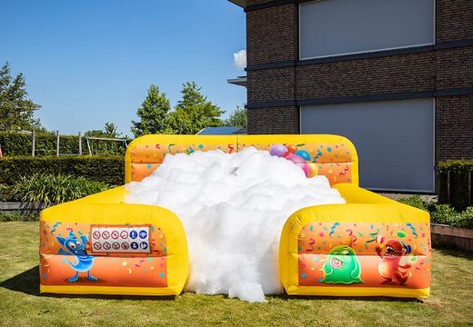 Opblaasbaar open bubble boarding springkussen met schuim te koop in thema party feest voor kinderen