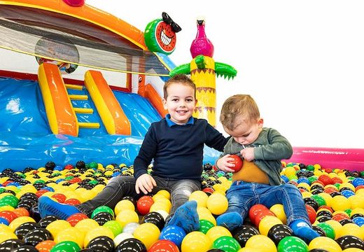 Buy splashy slide flamingo bouncy castle at JB Inflatables at JB Inflatables UK. Order inflatable bouncy castles online at JB Inflatables UK