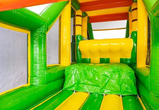 Jumping area in inflatable modular obstacle course